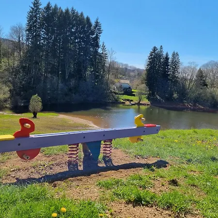 Vendégház Les Tables Aux Vaches Raviege *