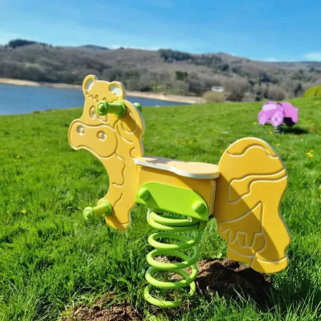 Les Tables Aux Vaches Raviege *